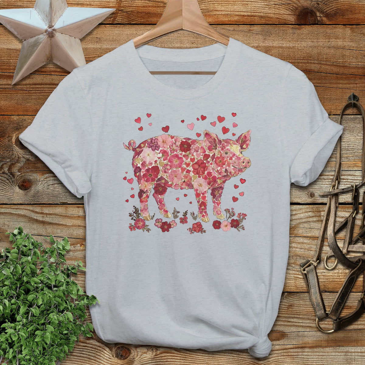 Flowers & Hearts - Pig Softstyle Tee