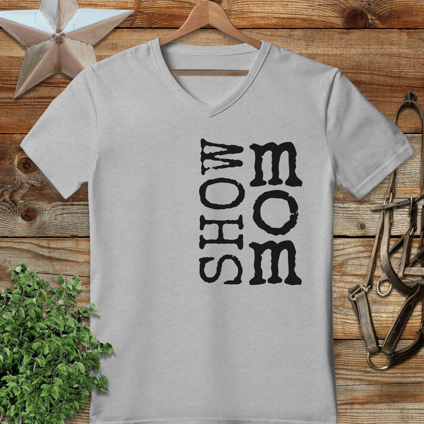 Show Mom V-neck