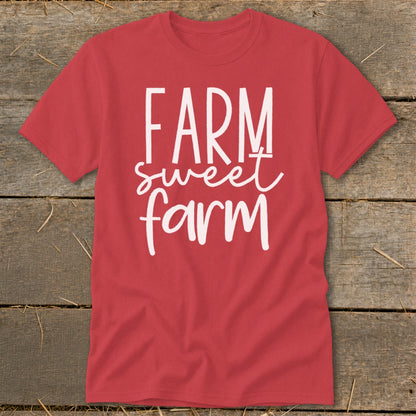 Red t-shirt with white text reading "FARM sweet farm."
