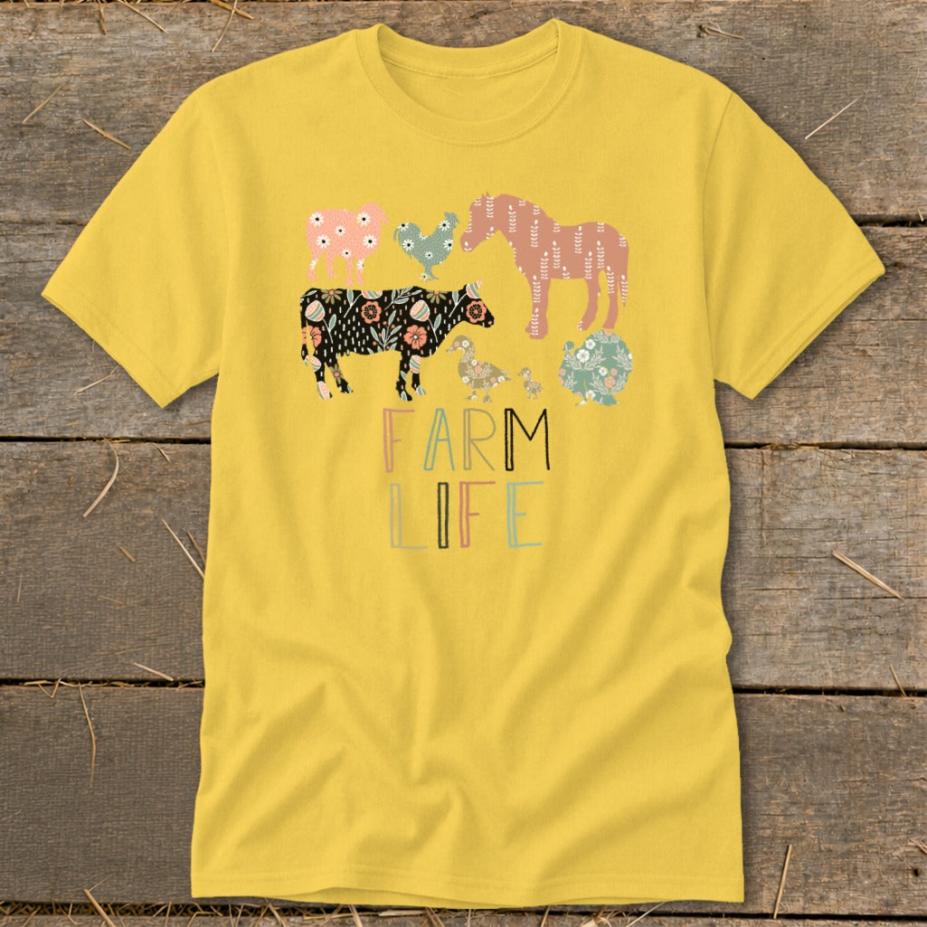 Yellow t-shirt with farm animals and "FARM LIFE" text.
