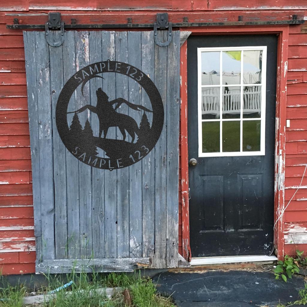 Custom Howling Wolf Metal Art Sign
