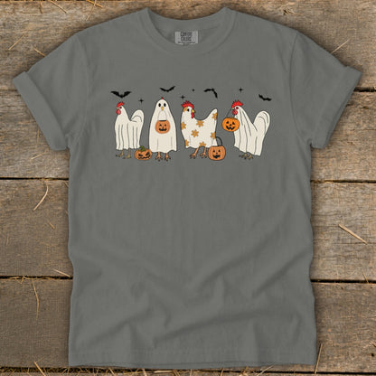 Gray t-shirt with Halloween-themed chickens dressed as ghosts and carrying pumpkins.