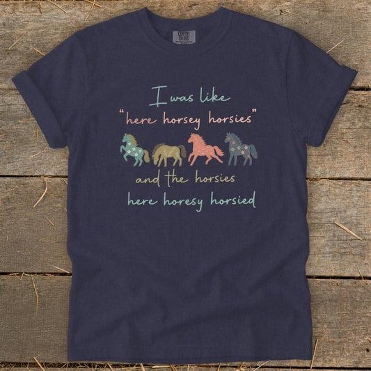 Here Horsey Signature Tee