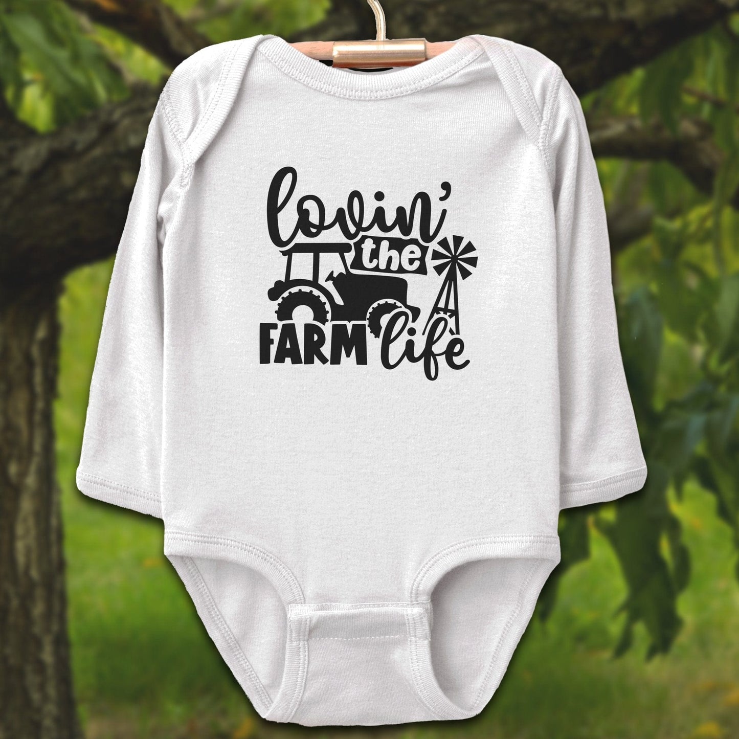 Baby Shirts Bodysuit Long Sleeve / Newborn / White Lovin the Farm Life Tractor - Baby Shirt