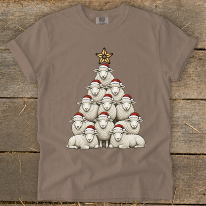 T-shirt with sheep arranged like a Christmas tree, wearing Santa hats.